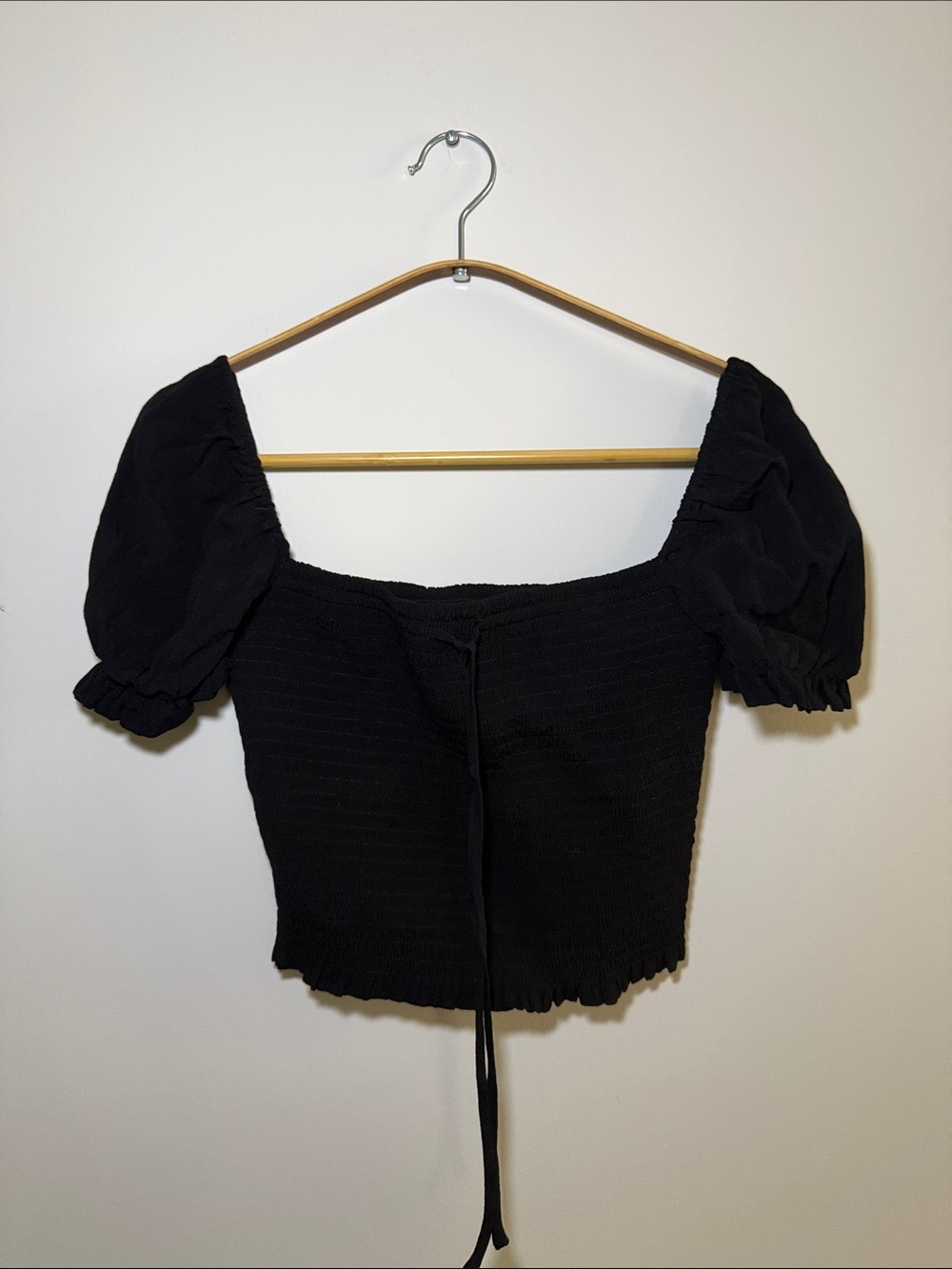 Wilfred Black Smocked Puff-Sleeve Crop Top
